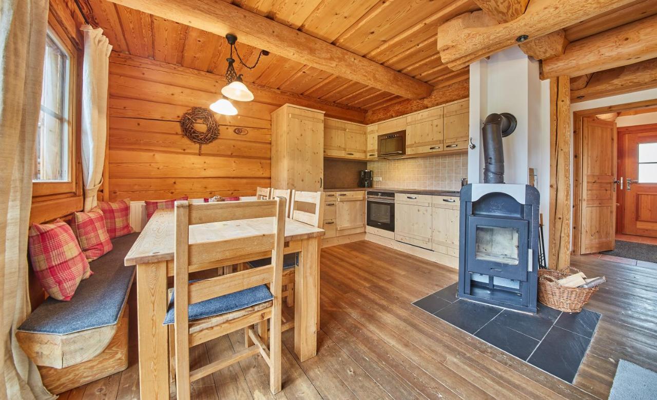 Drei Hittn Saalbach Apartment ภายนอก รูปภาพ