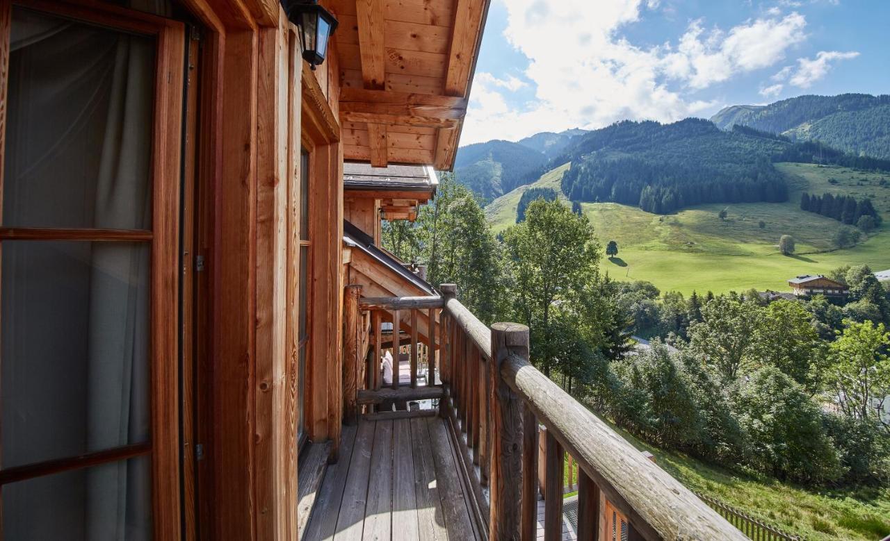 Drei Hittn Saalbach Apartment ภายนอก รูปภาพ