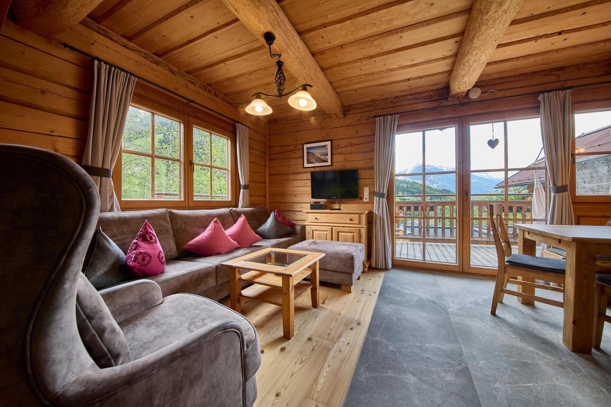 Drei Hittn Saalbach Apartment ภายนอก รูปภาพ