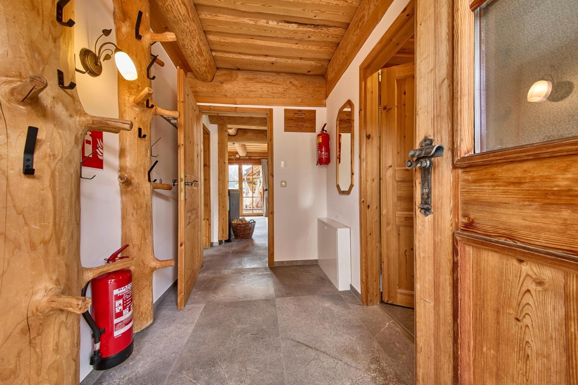 Drei Hittn Saalbach Apartment ภายนอก รูปภาพ