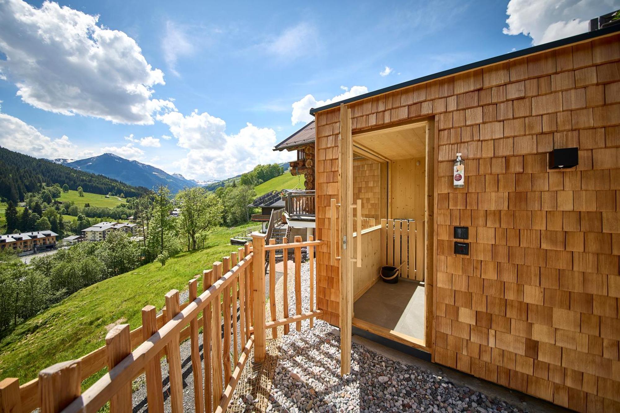 Drei Hittn Saalbach Apartment ภายนอก รูปภาพ